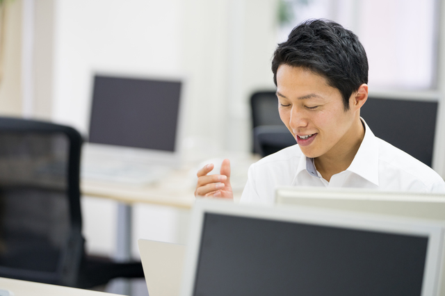企業の法務部になるには？関連経験の作り方と選考対策を専門家が解説